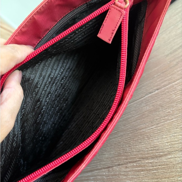 Prada Nylon Tote FINAL PRICE - Picture 12 of 15